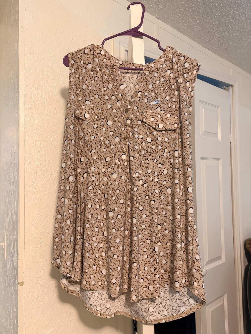 Sleeveless Beige Polka-Dot Tank Top